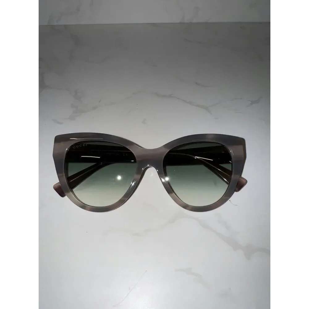 Gucci 53mm Cat Eye Sunglasses - Excellent Condition